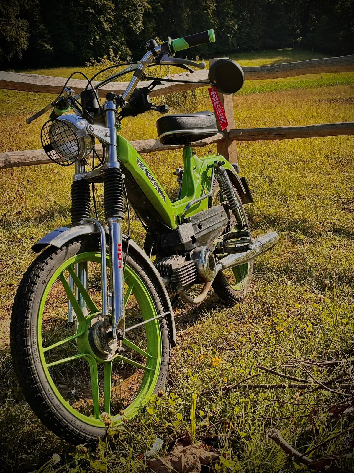 Ein Bild eines Motorrads