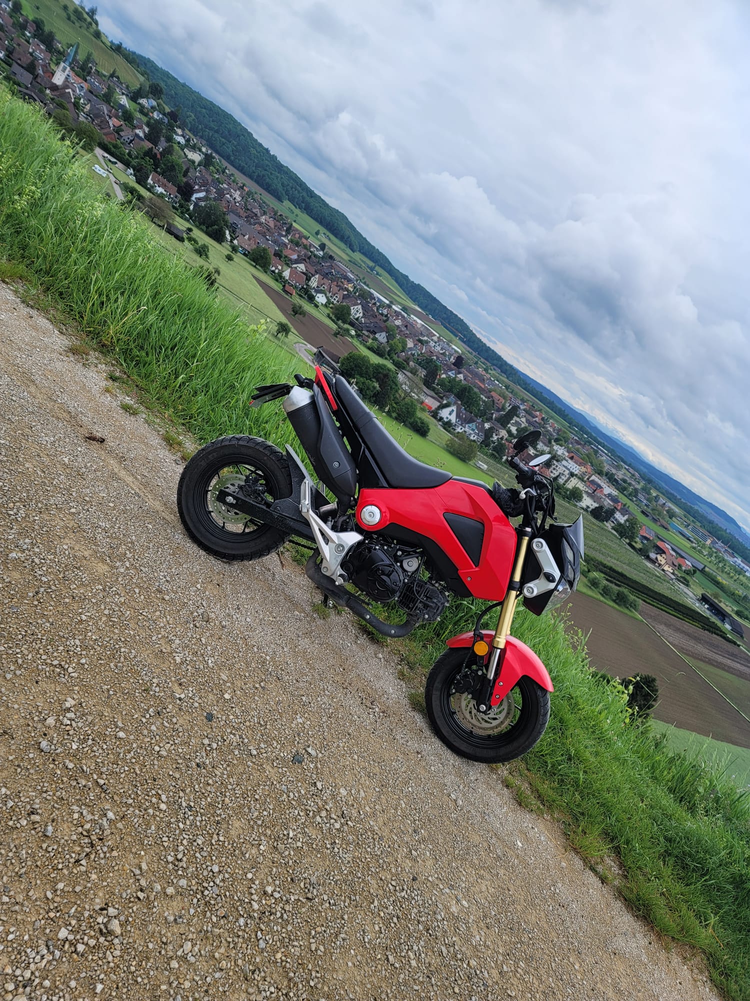 Ein Bild eines Motorrads