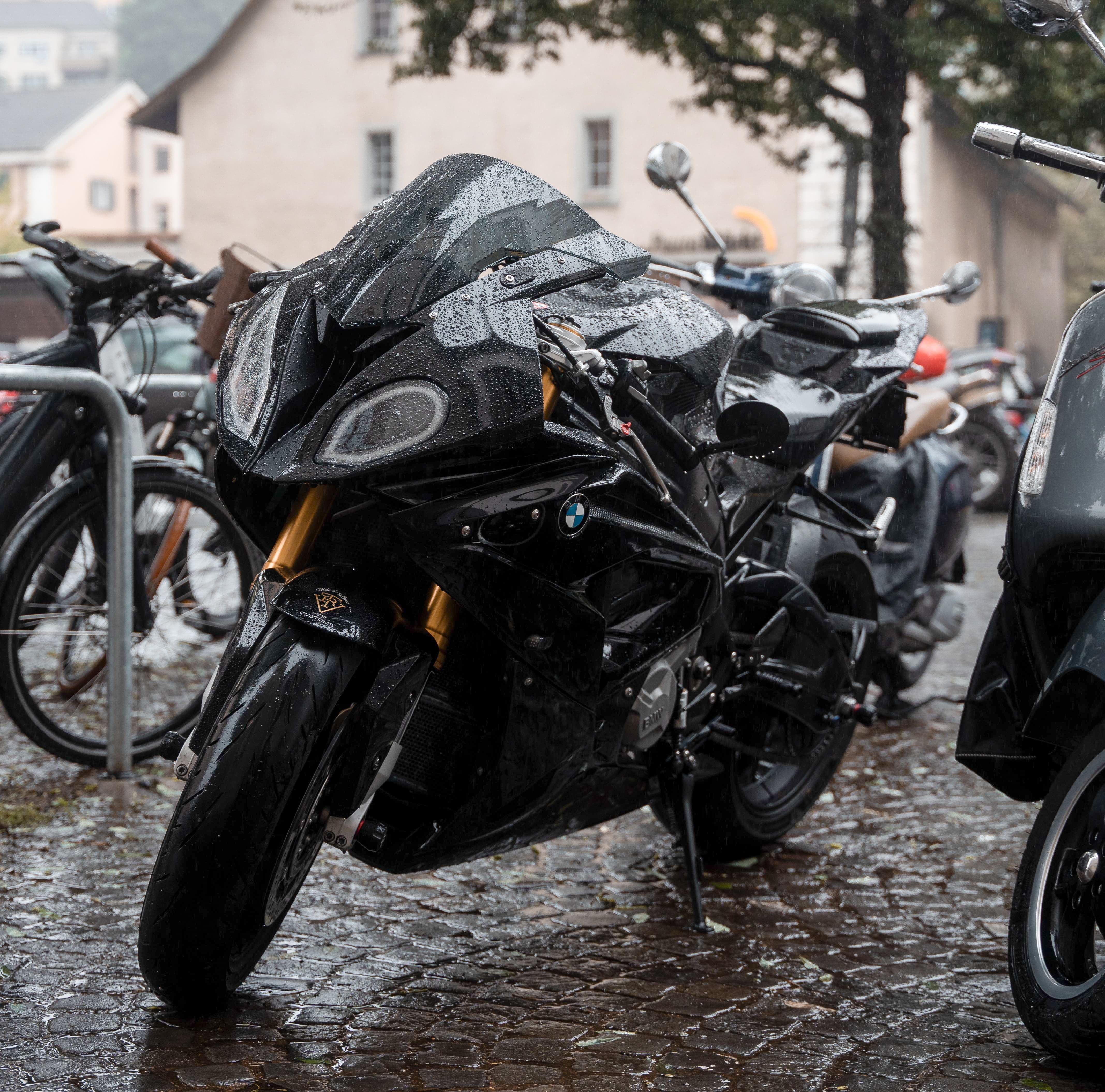 Ein Bild eines Motorrads