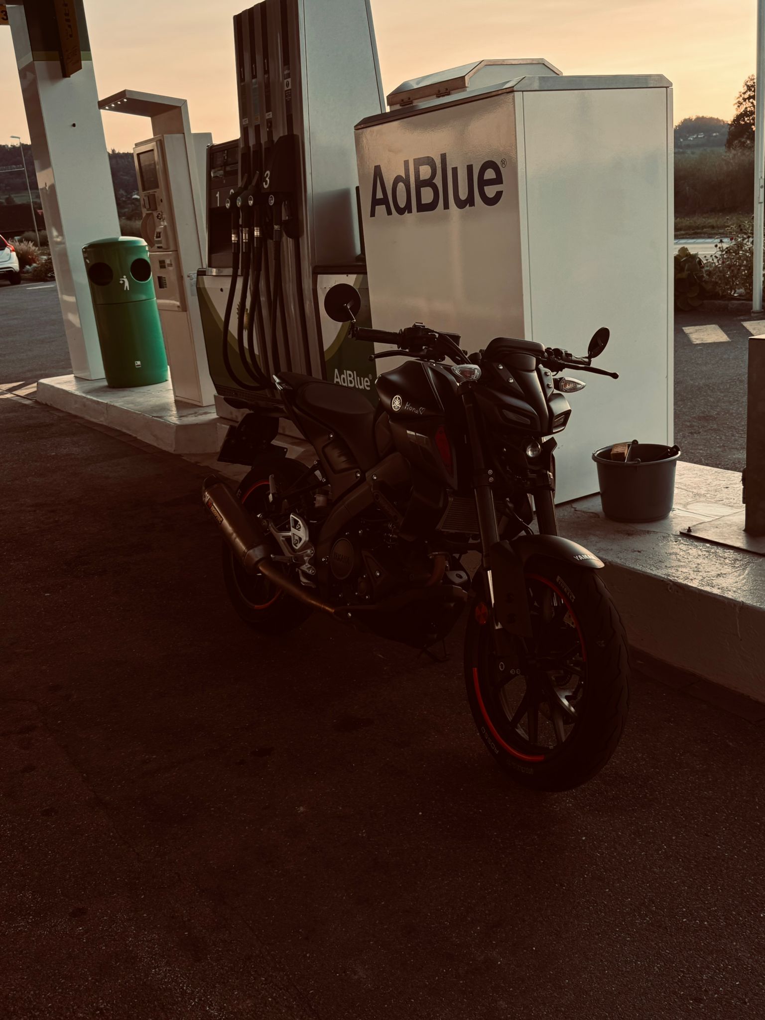 Ein Bild eines Motorrads