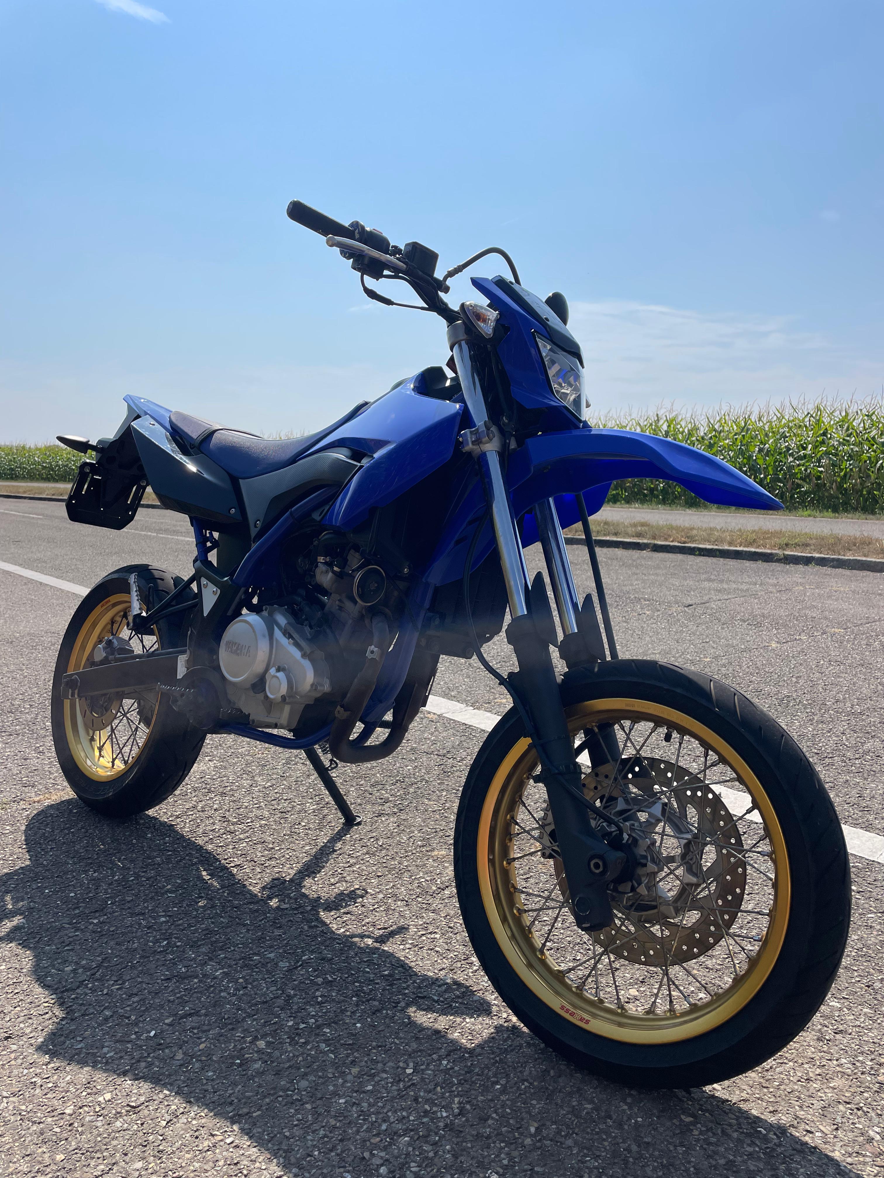 Ein Bild eines Motorrads